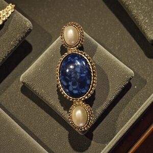 1928 Vintage 3-Stone  Gold-Plated  Brooch Pin